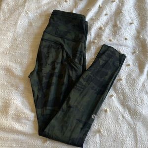 Fast and free green camo lululemon leggings